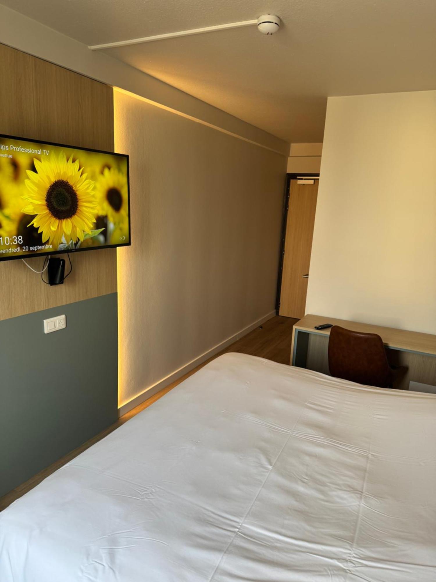 Karaez Hotel - Brithotel Carhaix Luaran gambar