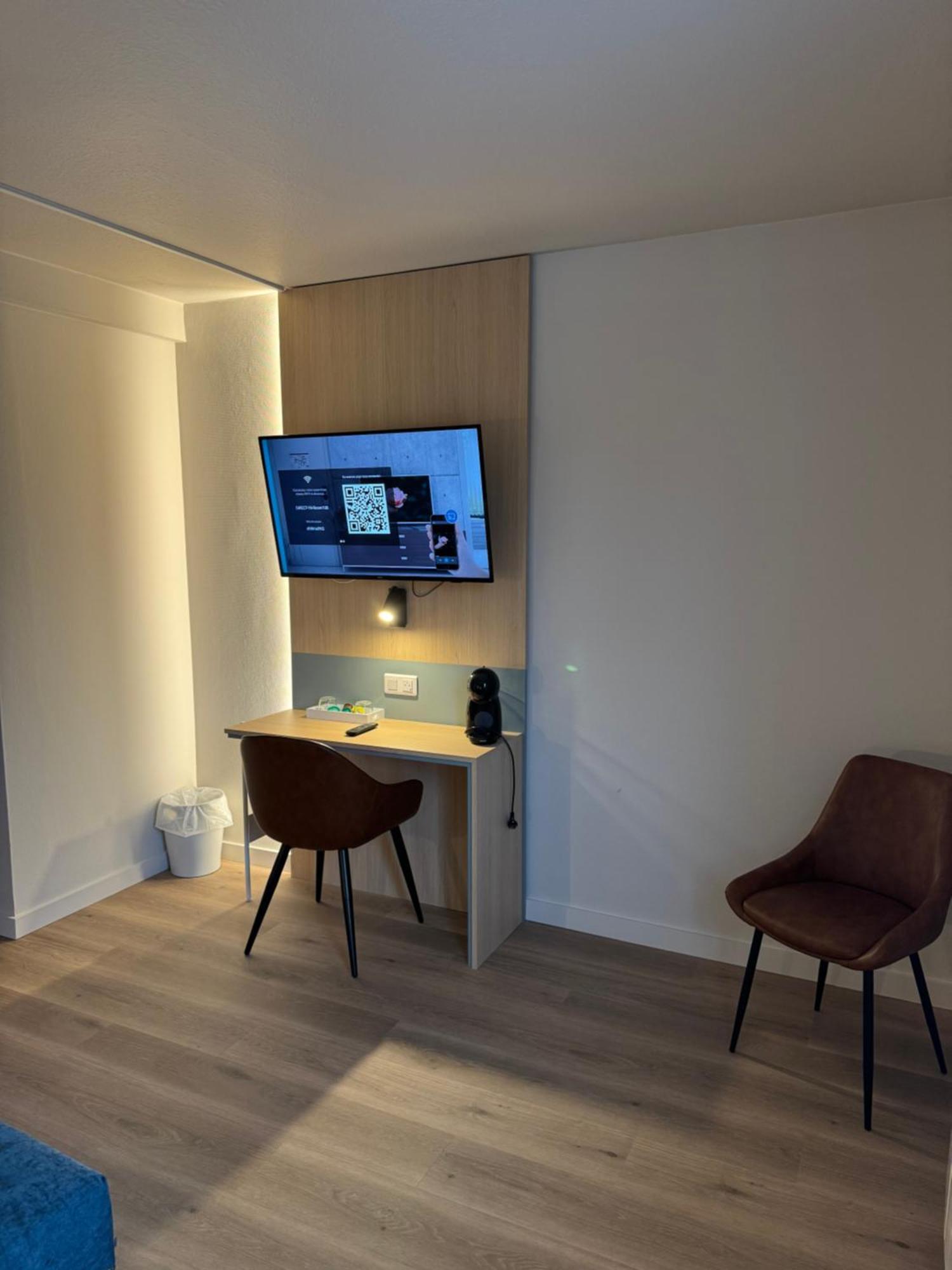 Karaez Hotel - Brithotel Carhaix Luaran gambar