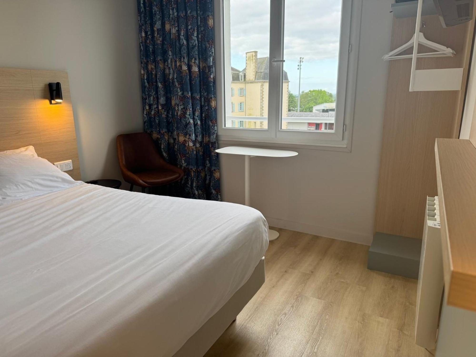Karaez Hotel - Brithotel Carhaix Luaran gambar