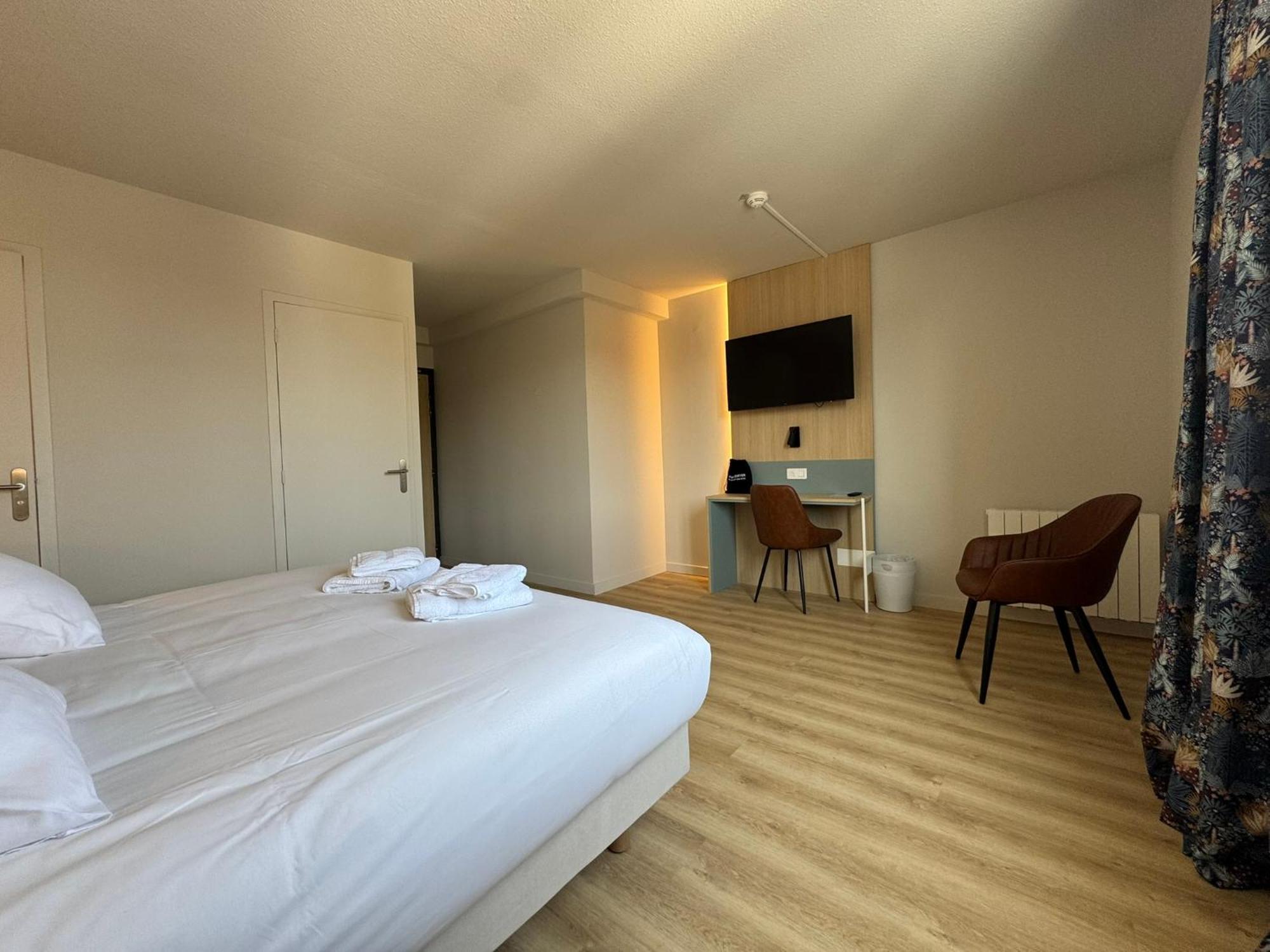 Karaez Hotel - Brithotel Carhaix Luaran gambar